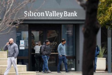 Phá vỡ: Các nhà thầu muốn mua từng phần Ngân hàng Thung lũng Silicon?