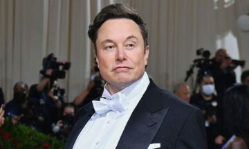 Elon Musk: "Jag betalade mer inkomstskatt än någon någonsin i jordens historia för 2021 och kommer att göra det igen 2022"