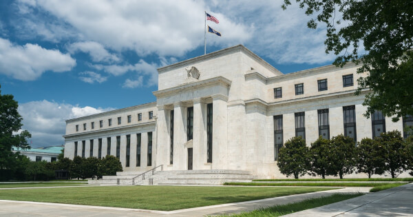 Federal Reserve indrømmer blindt tilsyn med SVB-kollaps