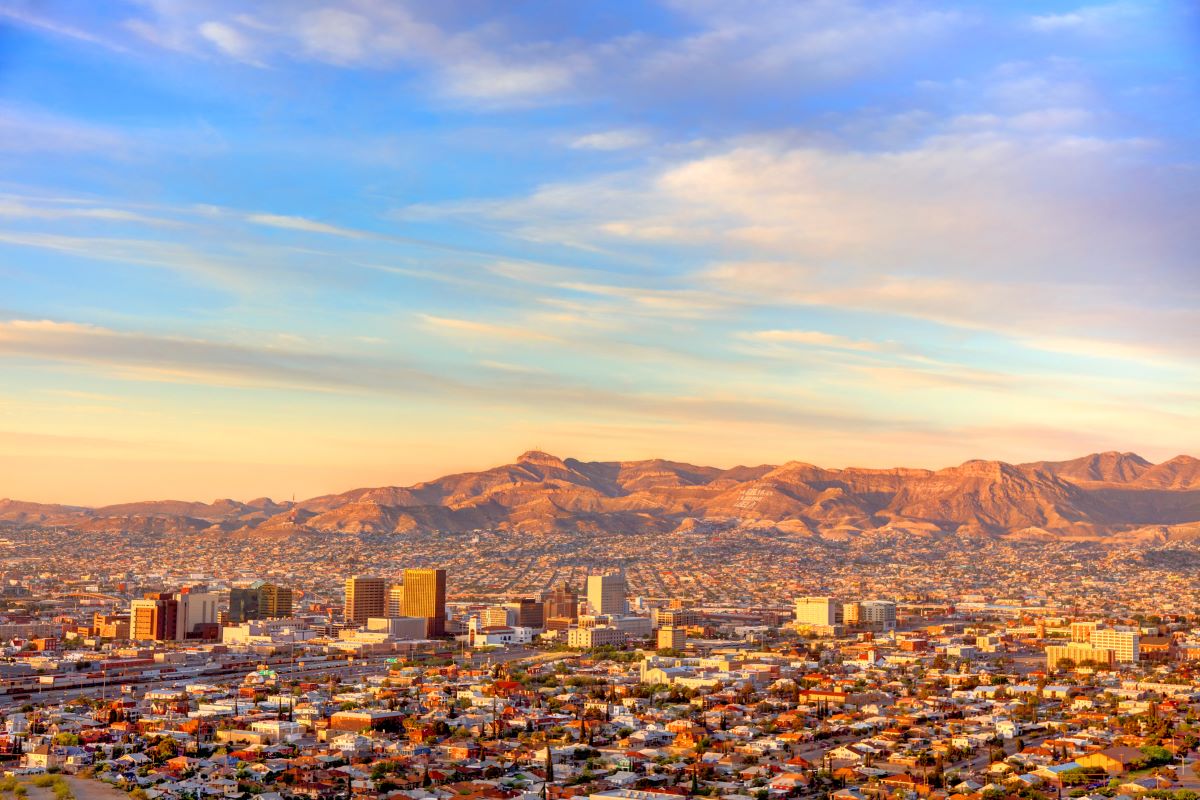 El Paso เป็นสถานที่ที่น่าอยู่หรือไม่? 10 ข้อดีและข้อเสียที่ต้องพิจารณา