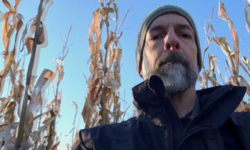 Neal Stephenson Finds AI Content ‘Hollow and Uninteresting’