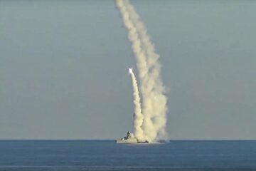 Russisk marine skal oppgradere fartøyer med Kalibr kryssermissiler