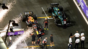 Sergio Perez håller undan Max Verstappens laddning för att vinna Saudiarabiens GP
