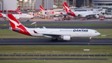 Sydney Airport says Qantas and Virgin are purposely blocking out rivals