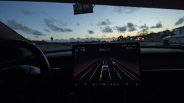 Tesla выпускает бета-версию «Полное автономное вождение», устраняя проблемы с отзывом