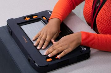 قد يكون The Monarch هو الشيء الكبير التالي في Braille #AssistiveTechnology