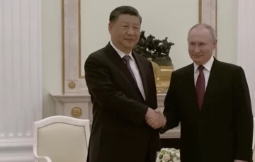 Doi dictatori se întâlnesc