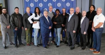 Upstart Fain Sworn in as UAW President on Eve of Bargaining Convention