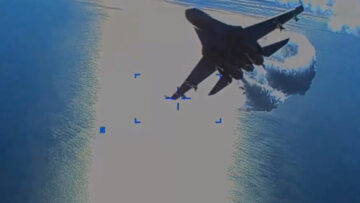 بالفيديو: شاهد مقاتلة روسية تعترض طائرة أمريكية بدون طيار من طراز ريبر