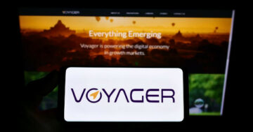 Voyager Digital myy omaisuutta Coinbasen kautta konkurssin keskellä