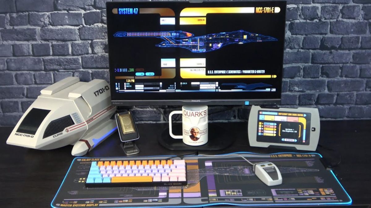 你必须看到这个惊人的粉丝制作的 Star Trek Shuttle PC