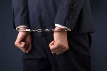 Чарльза Константа заарештували за звинуваченнями у відмиванні грошей у криптовалюті