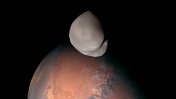 Der Emirati-Orbiter nimmt den Marsmond Deimos aus nächster Nähe auf
