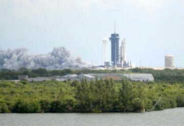 Falcon Heavy disparado em teste no Centro Espacial Kennedy