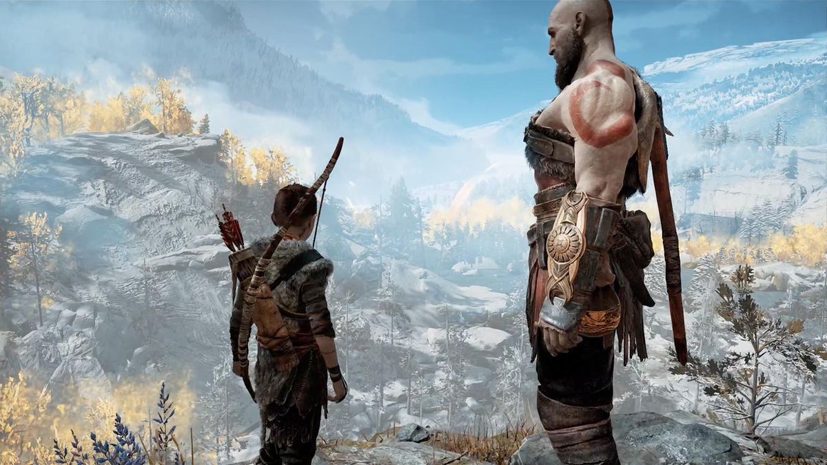 Kratos og Atreus stirrer ud over det nordiske landskab, efter at have spredt Fayes aske, i God of War (2018)