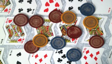 Hogyan játssz Caribbean Stud Pokert – Játékszabályok
