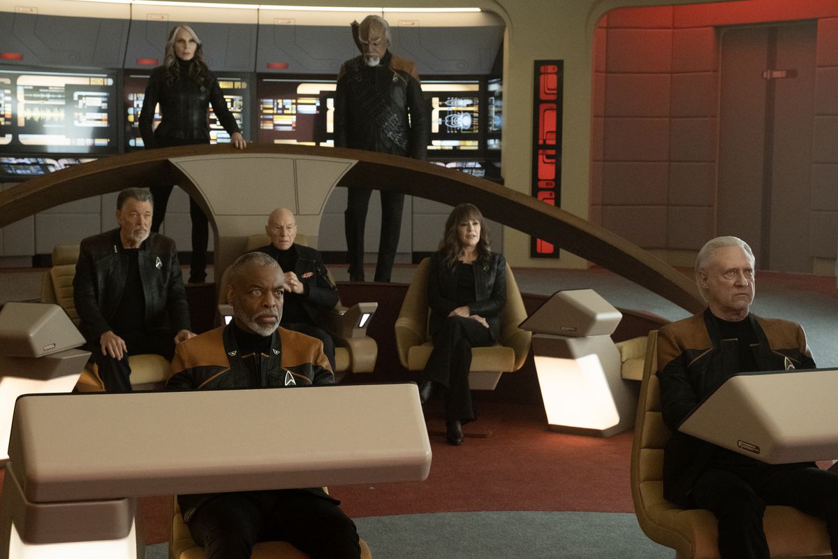 Picard season 3 is great for me, less great for Star Trek