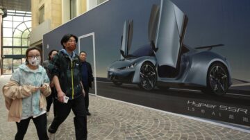 תערוכת הרכב של שנחאי מדגישה תחרות אינטנסיבית של מכוניות חשמליות בסין