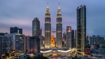 Singapur in Malezija uvajata čezmejna plačila trgovcem s kodo QR