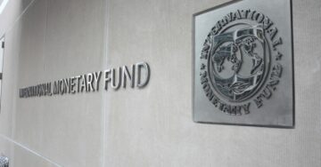 Emitenci monet stabilnych, konglomeraty na celowniku MFW po „ciężkim roku” kryptowalut