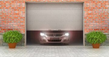 US government warning! What if anyone could open your garage door?