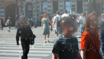 Polisi AS telah menjalankan hampir 1 juta pencarian AI Clearview, kata pendiri