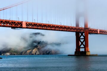 وسایل نقلیه Waymo توسط مه سانفرانسیسکو گیج شده اند