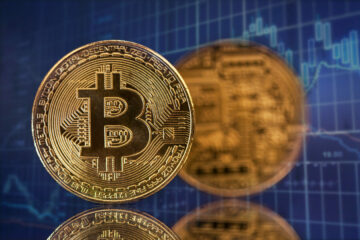 Bitcoin up on bank jitters, hinnaprognoosid; Eetri langus, USA aktsiafutuurid tasa