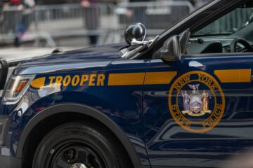 Eks-NY Trooper innrømmer rolle i ulovlig gambling på $10 millioner
