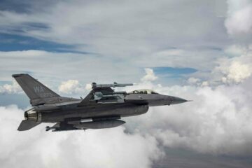 F-16 sind ein wichtiger Schritt für die Ukraine, werden aber nicht „game-changer“ sein, sagt SECAF