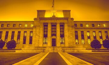 Cục Dự trữ Liên bang cho biết lãi suất cao hơn có thể làm trầm trọng thêm căng thẳng cho các ngân hàng, nhưng Bitcoin thì sao?