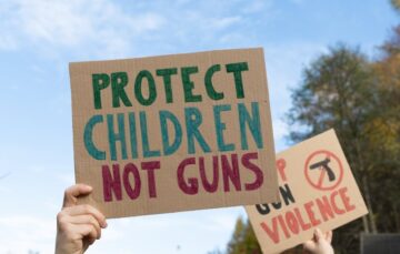 Mam dość milczenia na temat przemocy z użyciem broni w szkołach. Oto jak możemy podjąć działania.