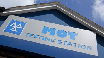 One-in-10 cars passed by MOT garages ‘should have failed’