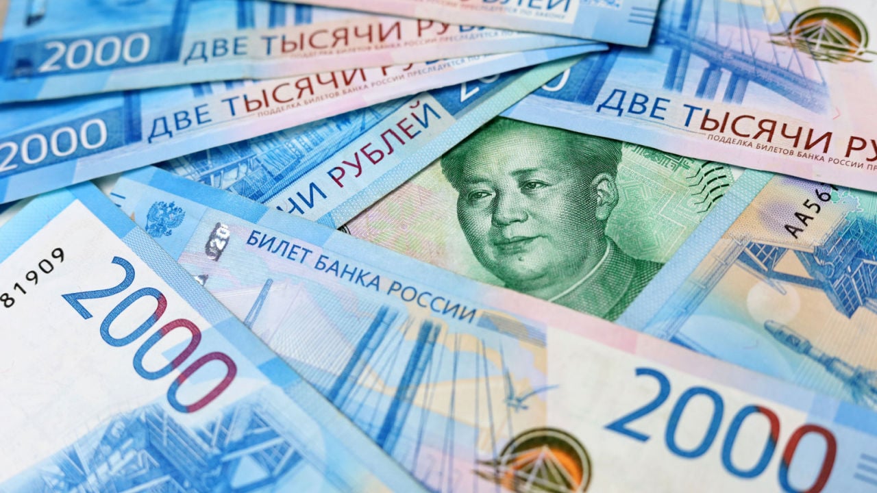俄罗斯预计最早将于 XNUMX 月开始购买人民币作为其外汇储备