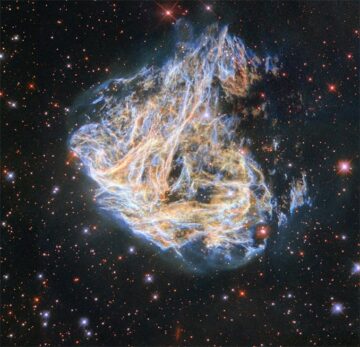 Призрак древней звезды парит в небесном облаке #SpaceSaturday