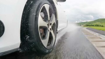 La prueba de neumáticos compara las marcas en cuanto a agarre húmedo/seco, desgaste e impacto ambiental