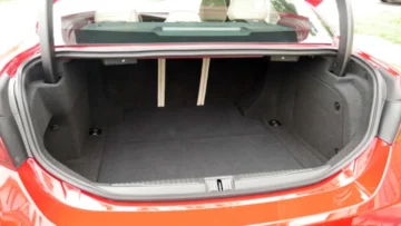 Test de bagaje Alfa Romeo Giulia: Cât de mare este portbagajul? - Autoblog