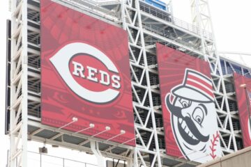 A BetMGM sportfogadók elhagyják a Cincinnati Reds labdaparkját