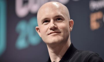 Coinbase CEO Welcomes SEC Legal Battle: "We'll Get The Job Done"