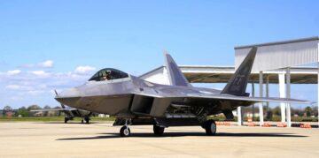 F-22 flight training begins at Virginia base after years in limbo