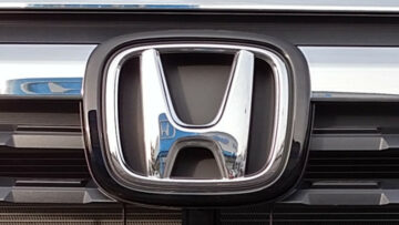 Headunit Honda Rekayasa Balik, Dan Sistem Infotainment Yang Suram