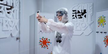 เกม AR ใหม่ของ Samsung ยิงผงถ้าคุณแพ้ - VRScout