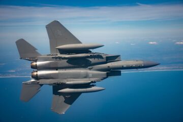 Die US-Luftwaffe würde im Jahr 15 gemäß dem Gesetzentwurf des Repräsentantenhauses sechs weitere F-2025EX kaufen