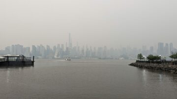 Opdateringer om naturbrandforurening: Kort giver form til spredning af giftig sky | Envirotec