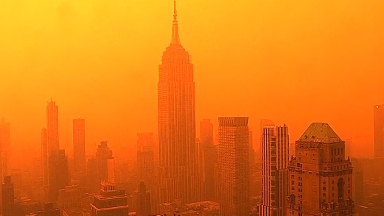 New Yorkin oranssi taivas Kanadan metsäpalojen takia savua