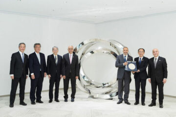 Az Alba elnöke meglátogatja a Mitsubishi Heavy Industries létesítményeit Japánban