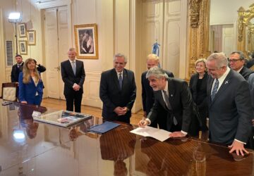 Argentina firma los Acuerdos de Artemisa