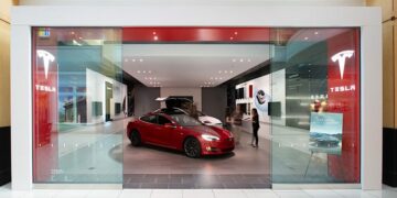 Tesla İçin Çiçeklenme Gülden Çıktı - Detroit Bürosu