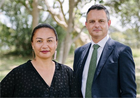 Greens এবং NZ প্রথম নির্বাচনী প্রচারণা শুরু করে