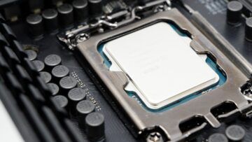 Intel ar putea fi pe cale să depășească AMD AMD pe piața CPU cu buget redus